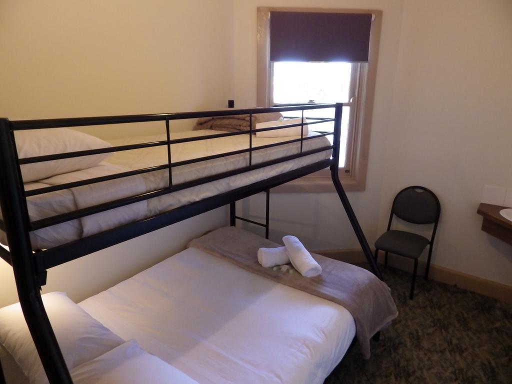 Delatite Hotel Mansfield Eksteriør bilde